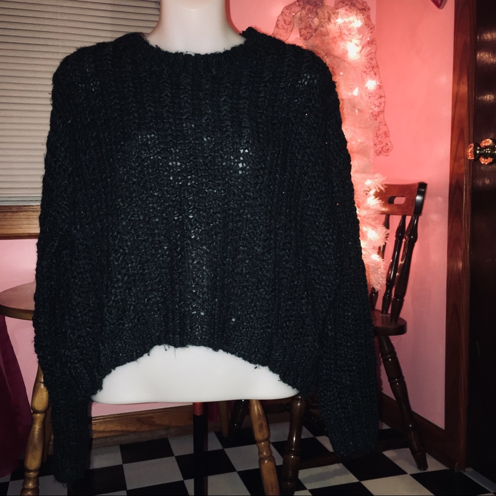 LIKE NEW Y2K Forever 21 Soft Chunky Boxy Crop Sweater